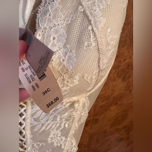 Victoria’s Secret ivory lace up corset bustier with crystal details NWT - Picture 3 of 9